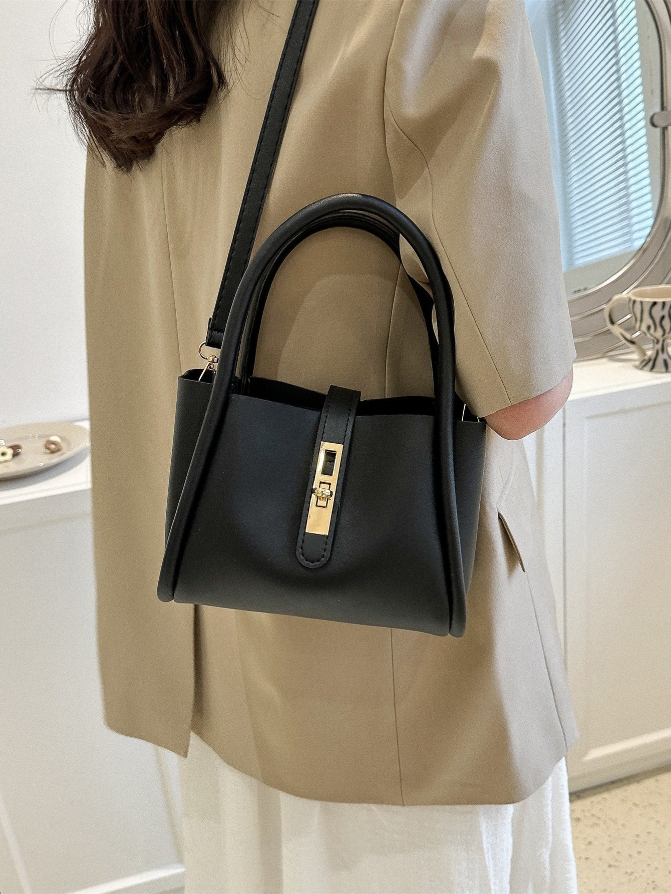 Trend | Sac à Main Unicolore en PU