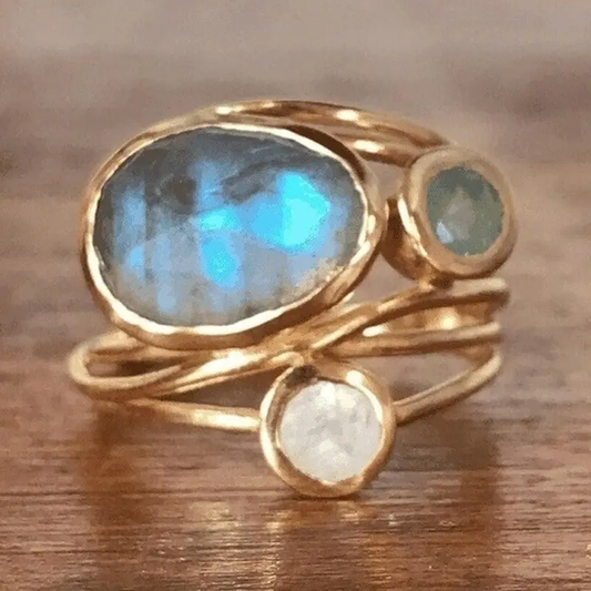 Bague Vintage avec Pierre de Lune Bleue