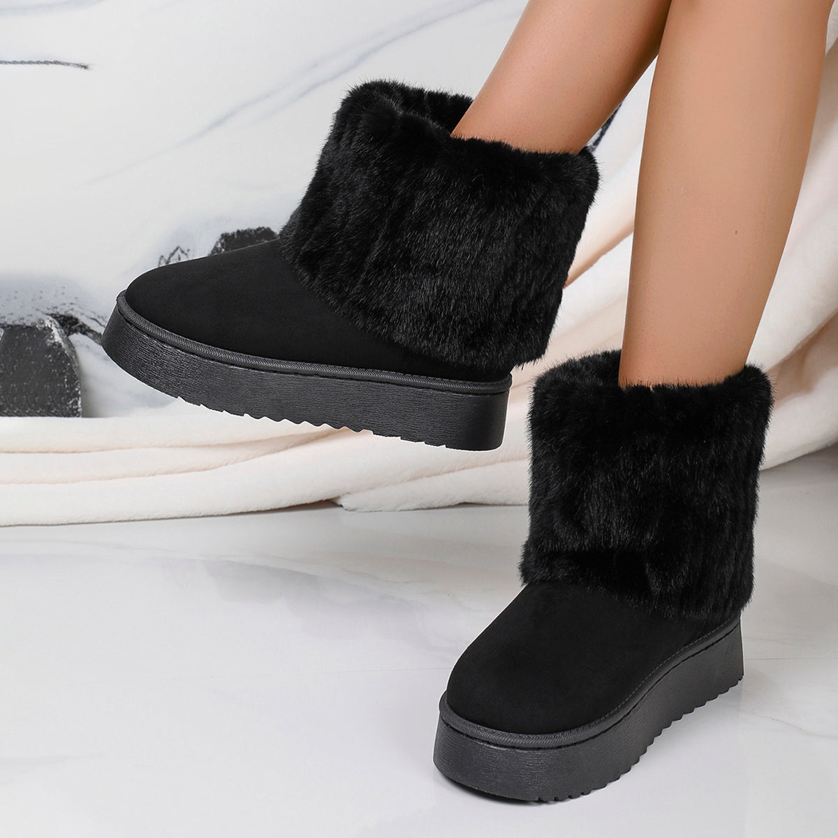 Arctic Luxe : Bottes d’Hiver Élégantes et Chaudes pour Femmes